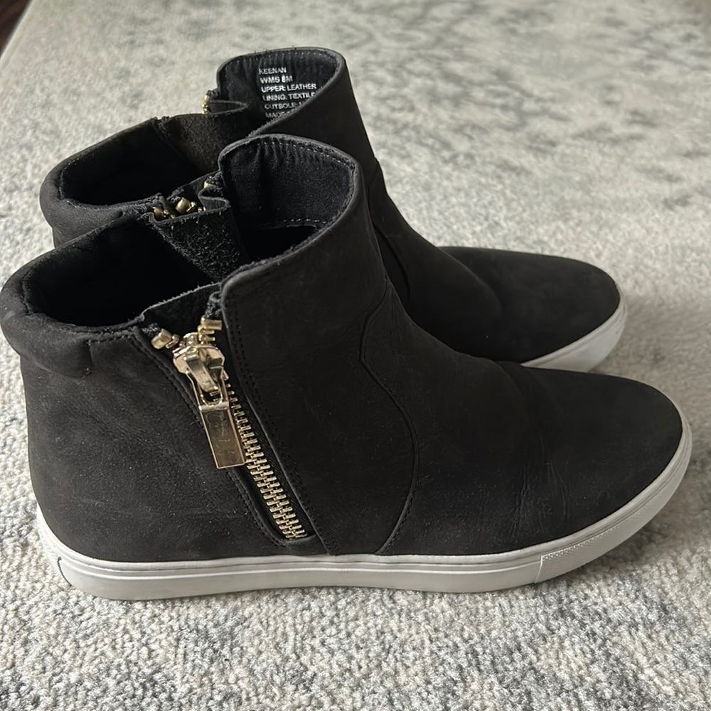 Kenneth Cole Kiera black suede zip up sneakers